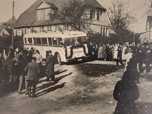 Erster Üwag-Bus in Engelhelms 1951