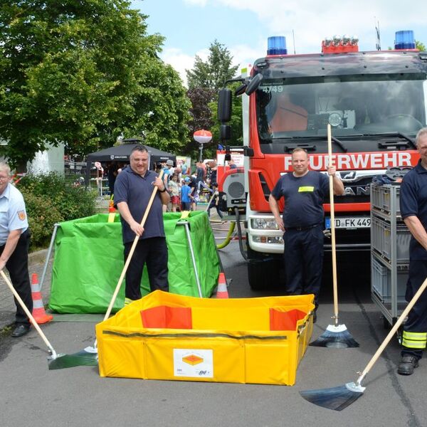 DSC_2444 Blaulichtmeile FF  Dirlos