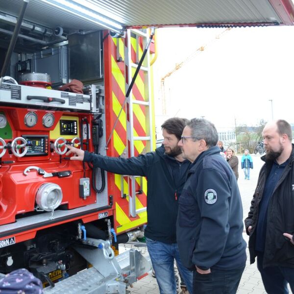 Neues Einsatzfahrzeug StLF 20 in Pilgerzell 10