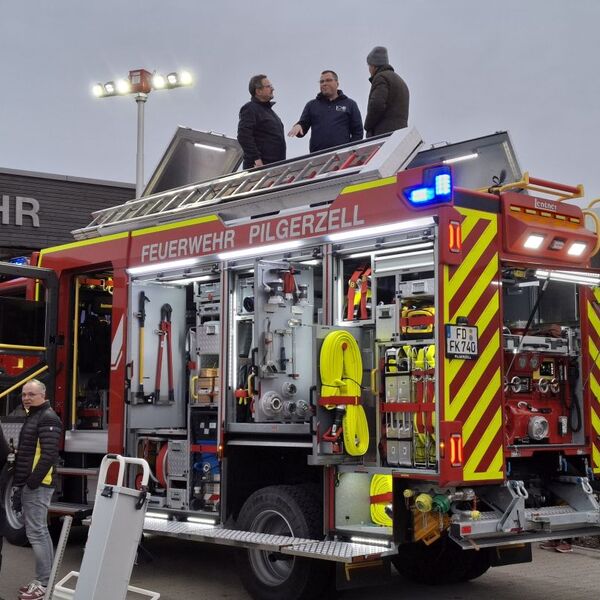 Neues Einsatzfahrzeug StLF 20 in Pilgerzell 4